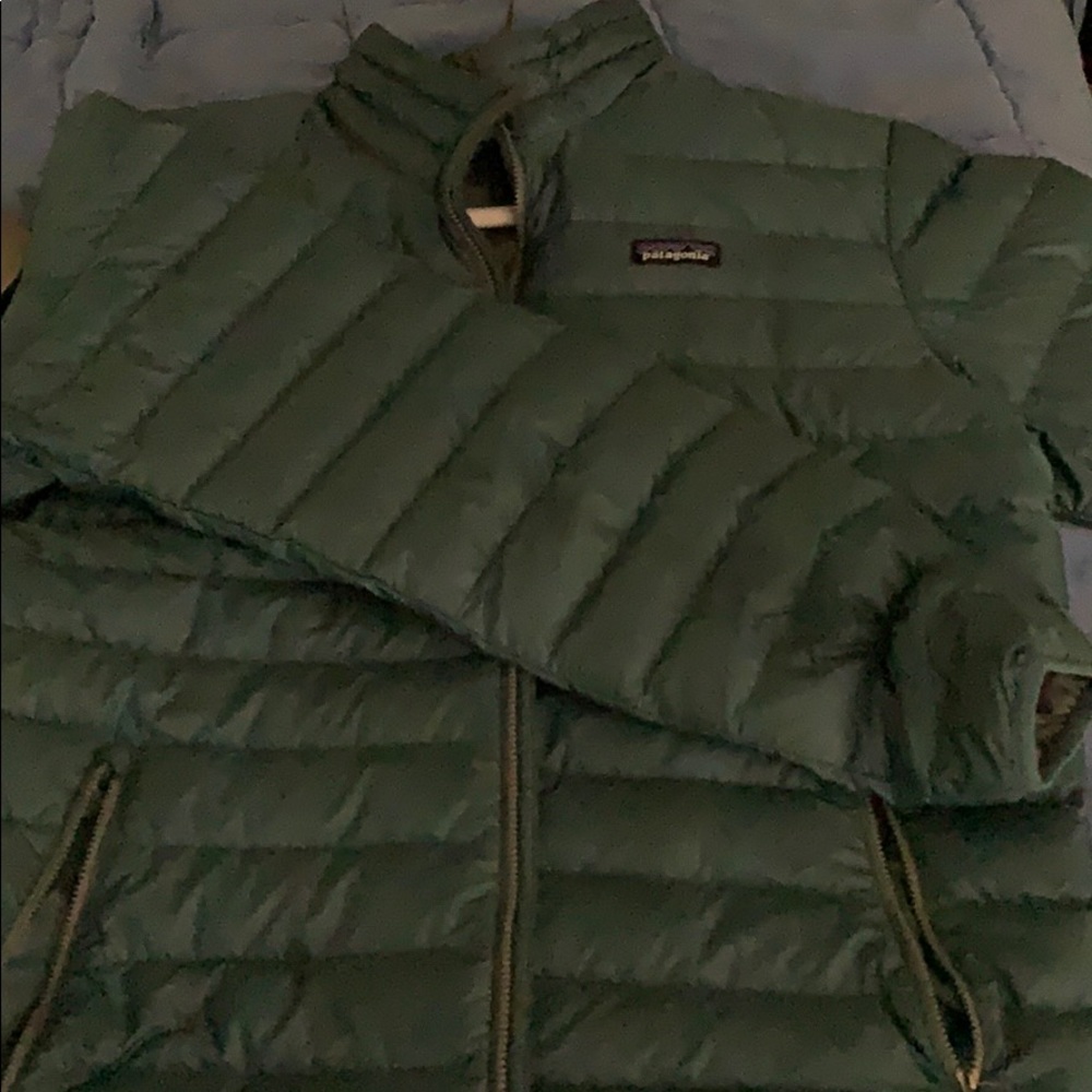 Men’s Large Patagonia Down Sweater Jacket